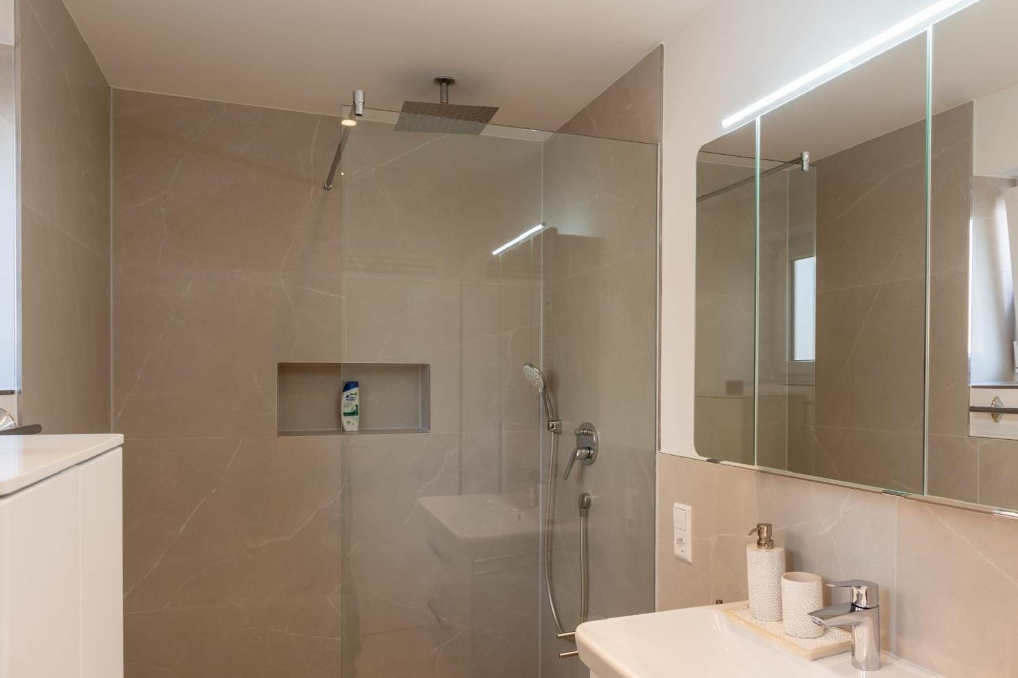 Mega Lux Apartment Esslingen am Neckar Екстериор снимка