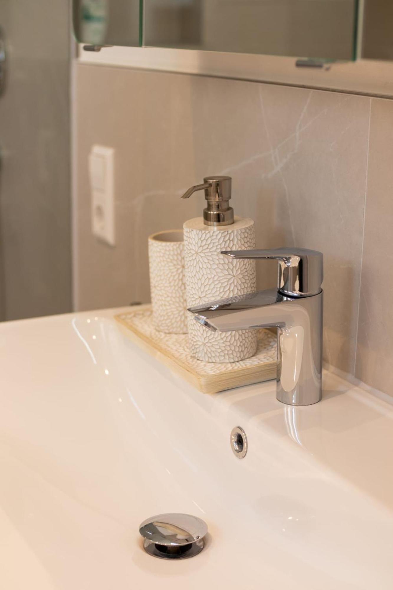 Mega Lux Apartment Esslingen am Neckar Екстериор снимка